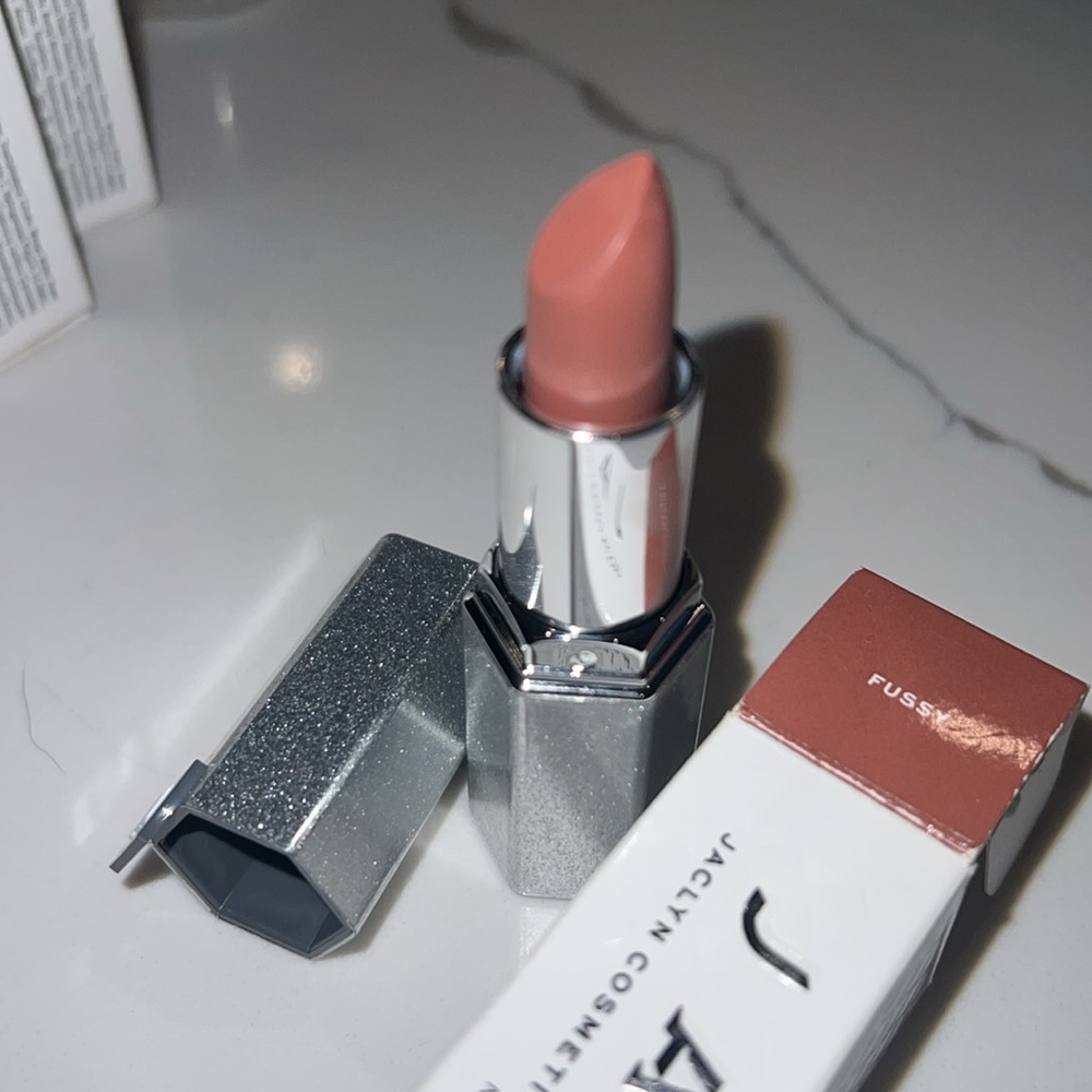 Jaclyn Hill Lipstick Brand New Box Fussy